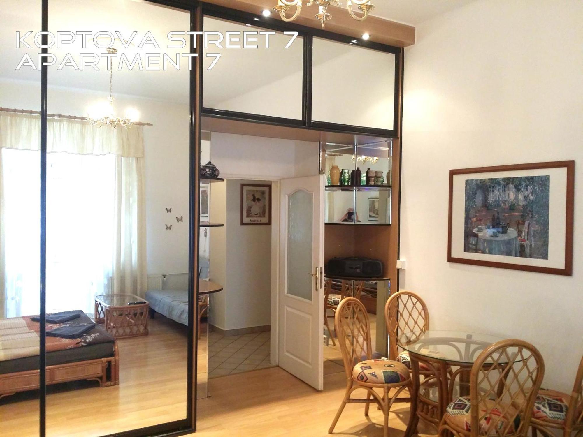 Holiday Apartments Карлові Вари Екстер'єр фото