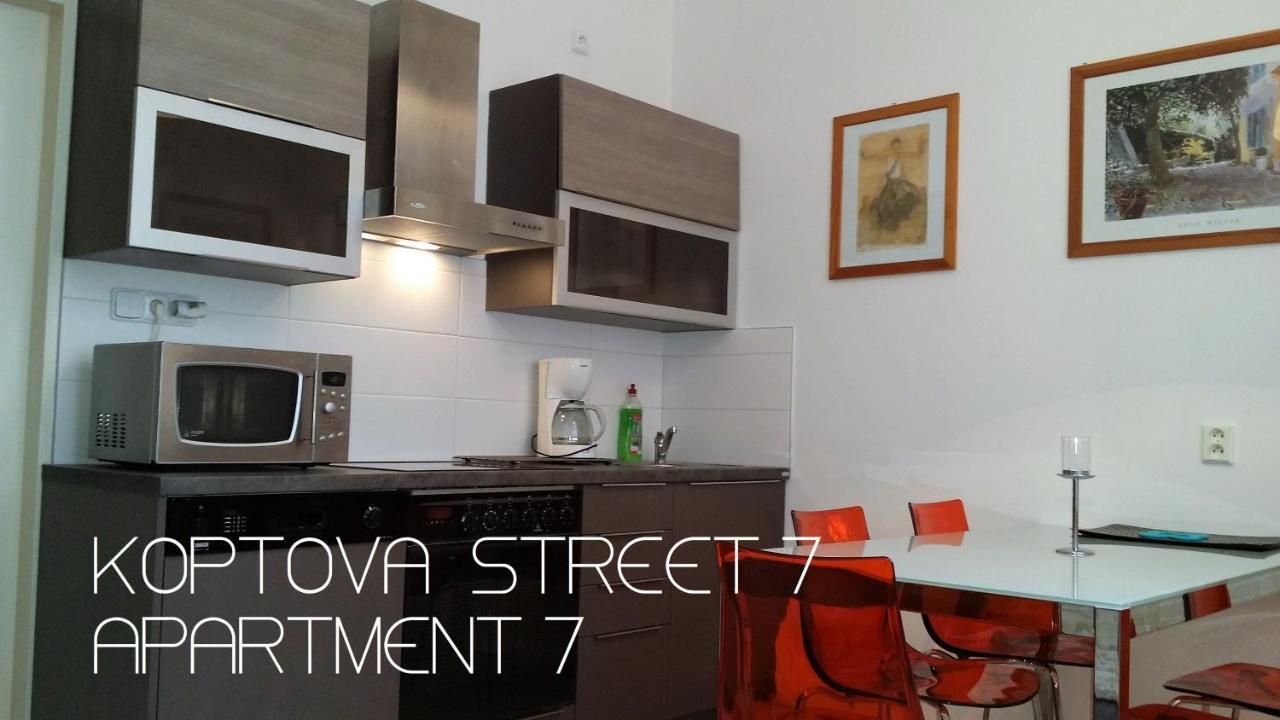 Holiday Apartments Карлові Вари Екстер'єр фото